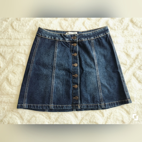 Mudd Dresses & Skirts - Mudd blue skirt denim stretch button front A-line size 7